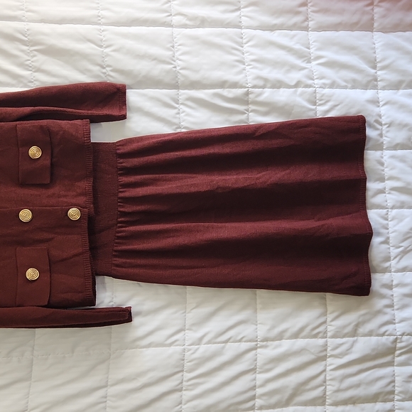 LAURA PETITE BY ALYZIA 2PC  SKIRT AND BOTTON DOWN SWEATER BURGUNDY SIZE 8 - Picture 2 of 12